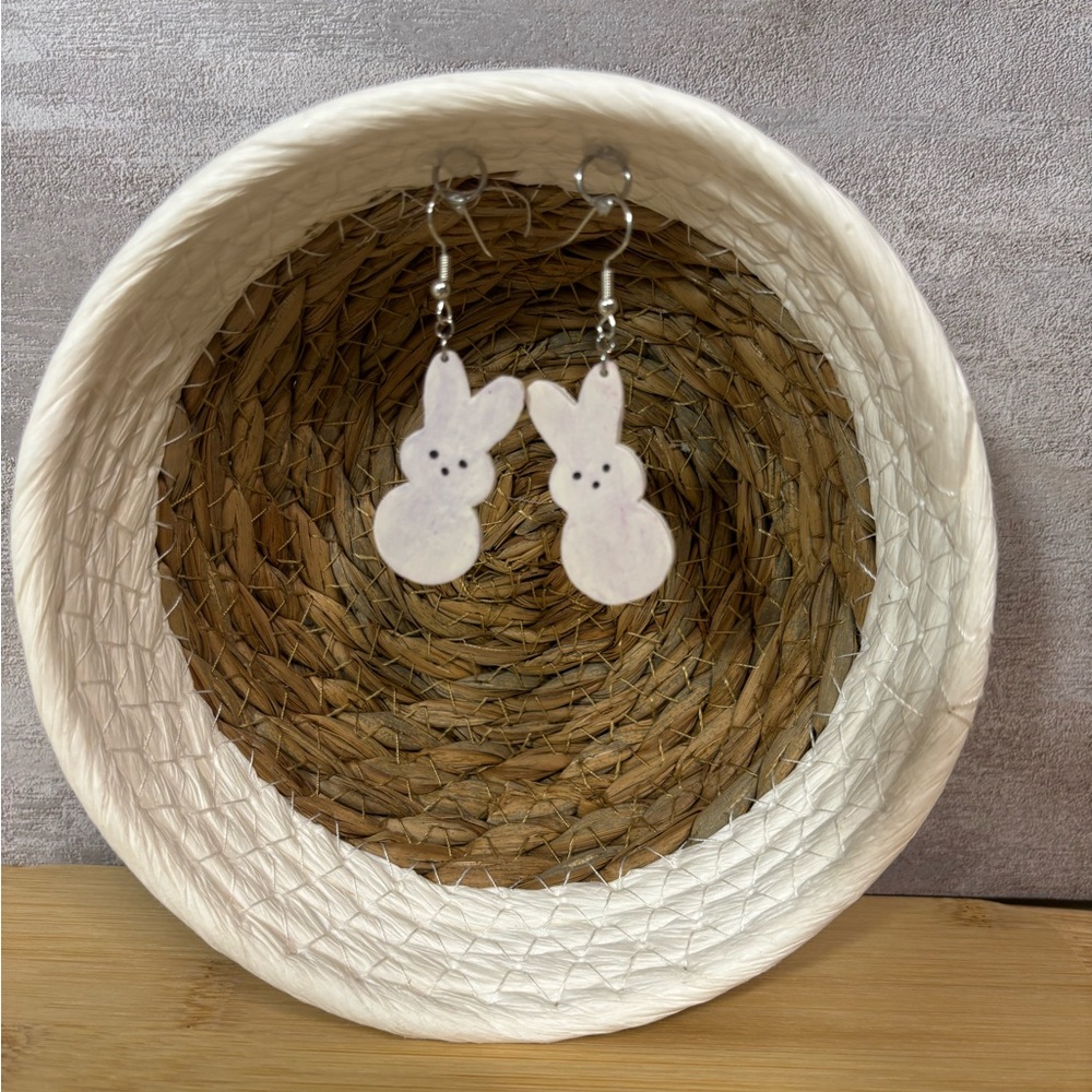 Light purple peep shaped Easter Bunny earrings
